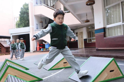 体智能课堂揭秘：小荧星如何让孩子爱上运动